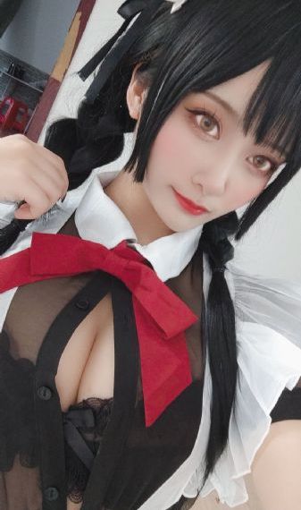 一边亲一边摸免费视频_高清手机在线看